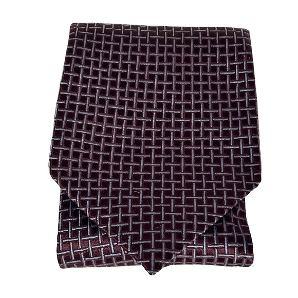 Giorgio Armani Necktie Tie Classic Luxury Window Pane Sheen 100% Silk Made Italy - Picture 2 of 11